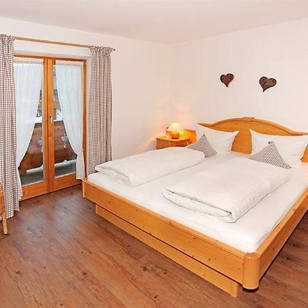 Gaestehaus Dreitorspitz Krün Екстериор снимка