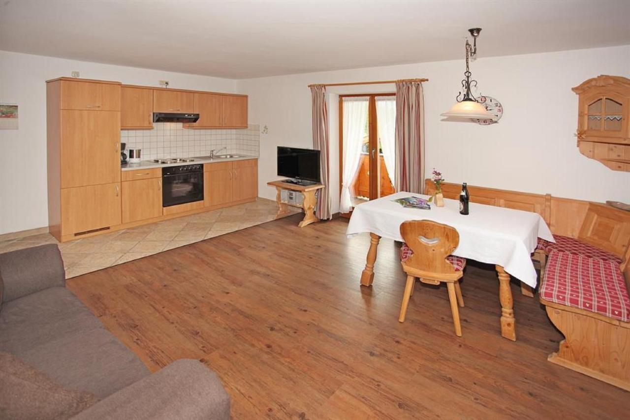 Gaestehaus Dreitorspitz Krün Екстериор снимка