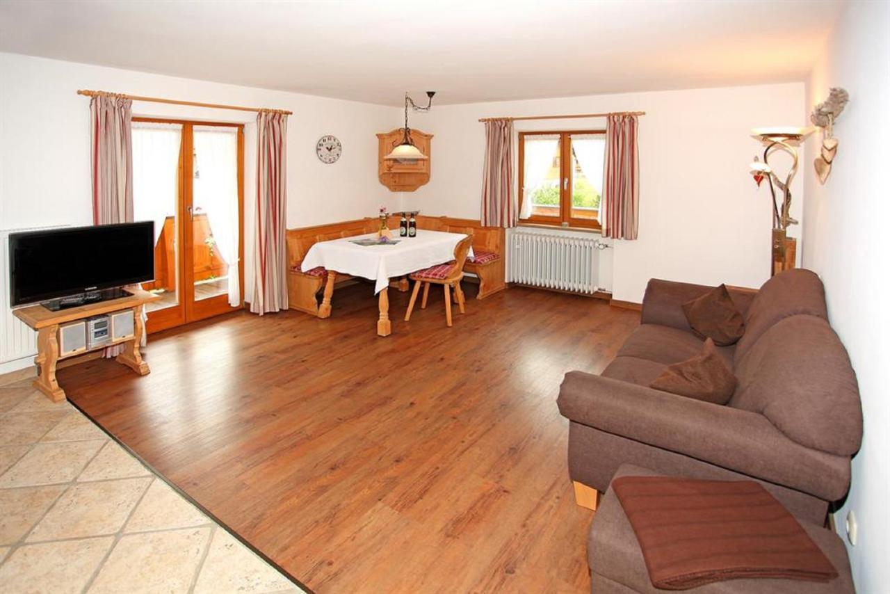 Gaestehaus Dreitorspitz Krün Екстериор снимка